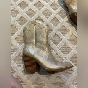 Gold heeled cowboy boots